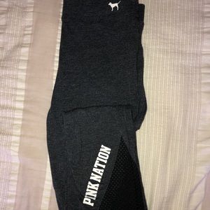 Dark grey Pink leggings!